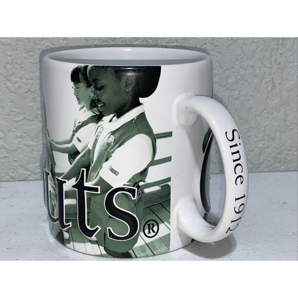 Girl Scouts Since 1912 Large Coffee Mug Tea Cup Green White 2006 Embossed 3D - Picture 5 of 9